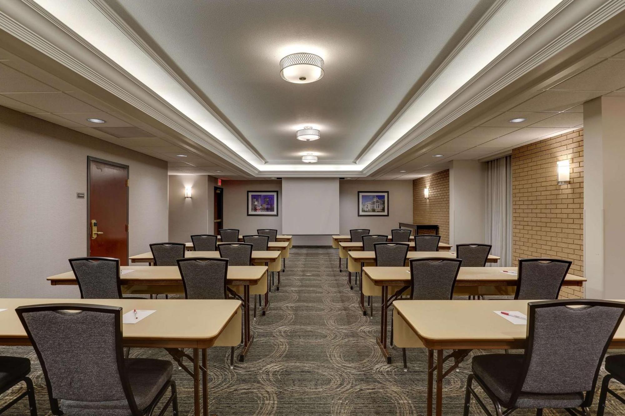 Drury Inn & Suites Columbus 더블린 외부 사진