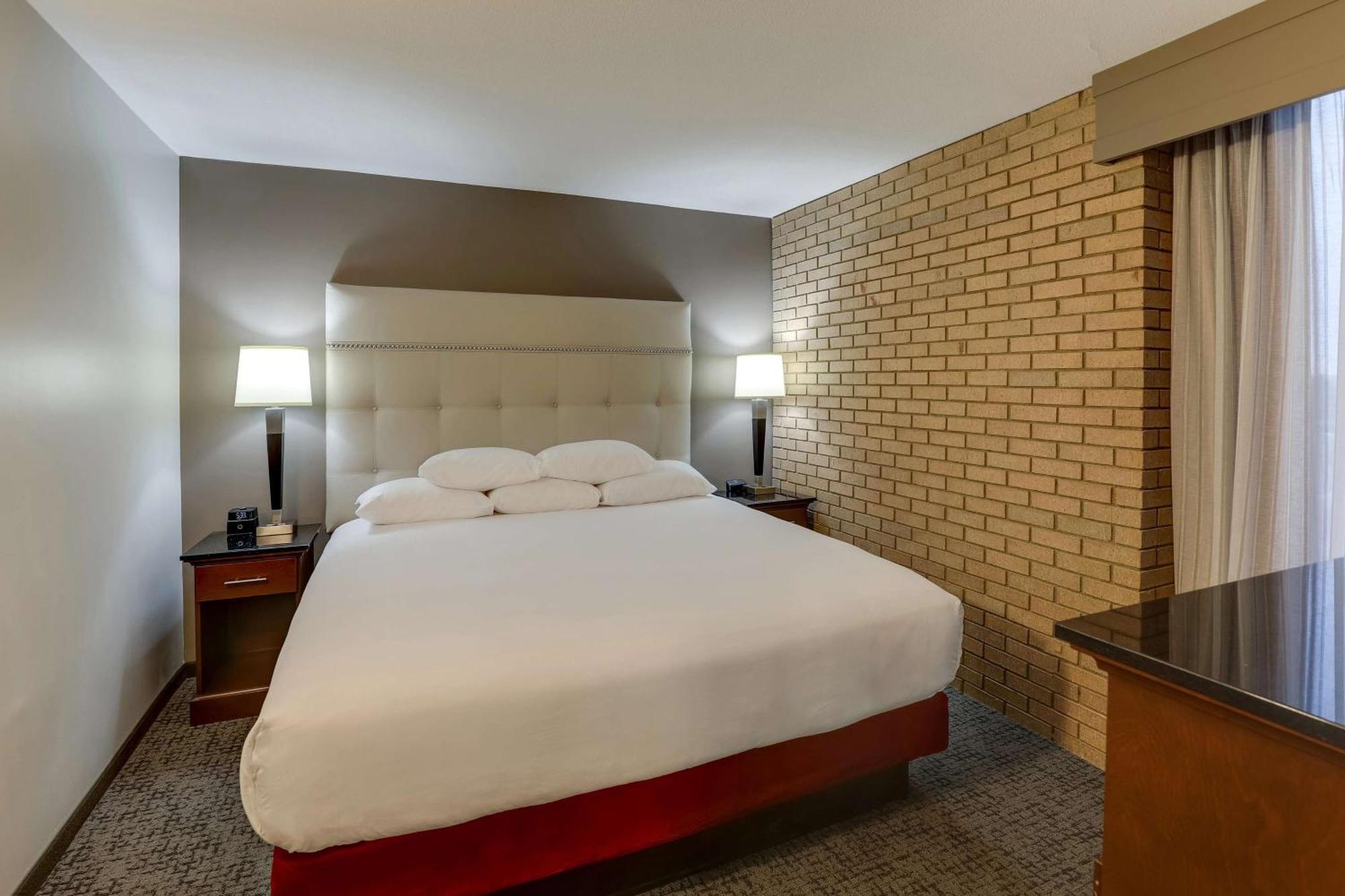 Drury Inn & Suites Columbus 더블린 외부 사진