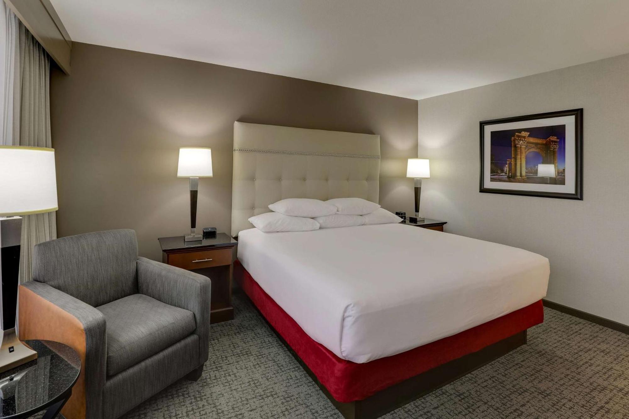 Drury Inn & Suites Columbus 더블린 외부 사진